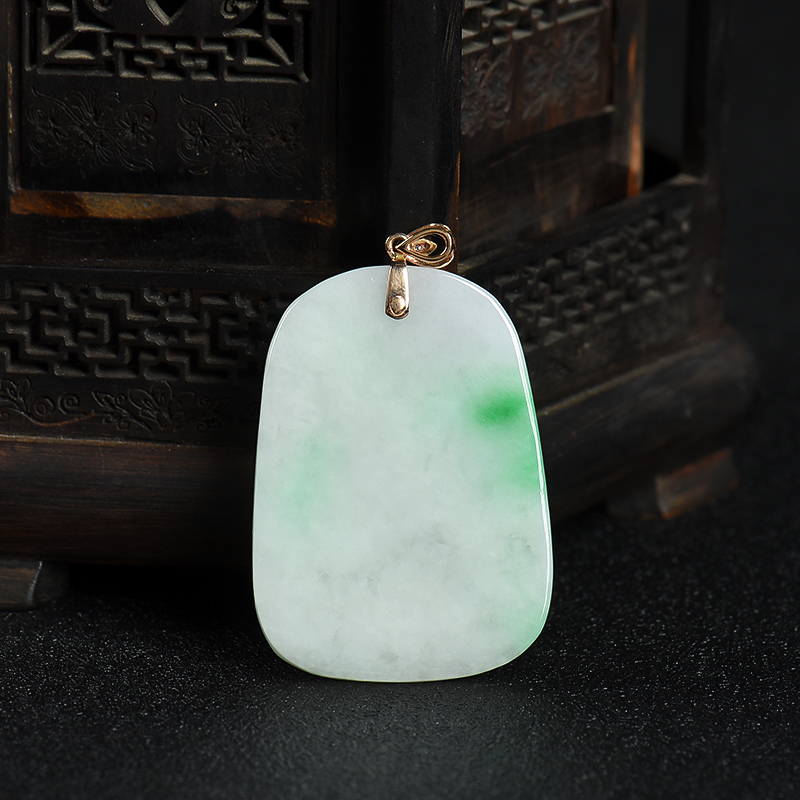 糯种翡翠年年有余吊坠-红掌柜