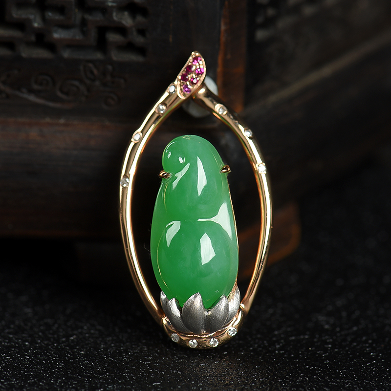 天然翡翠福豆吊坠-红掌柜