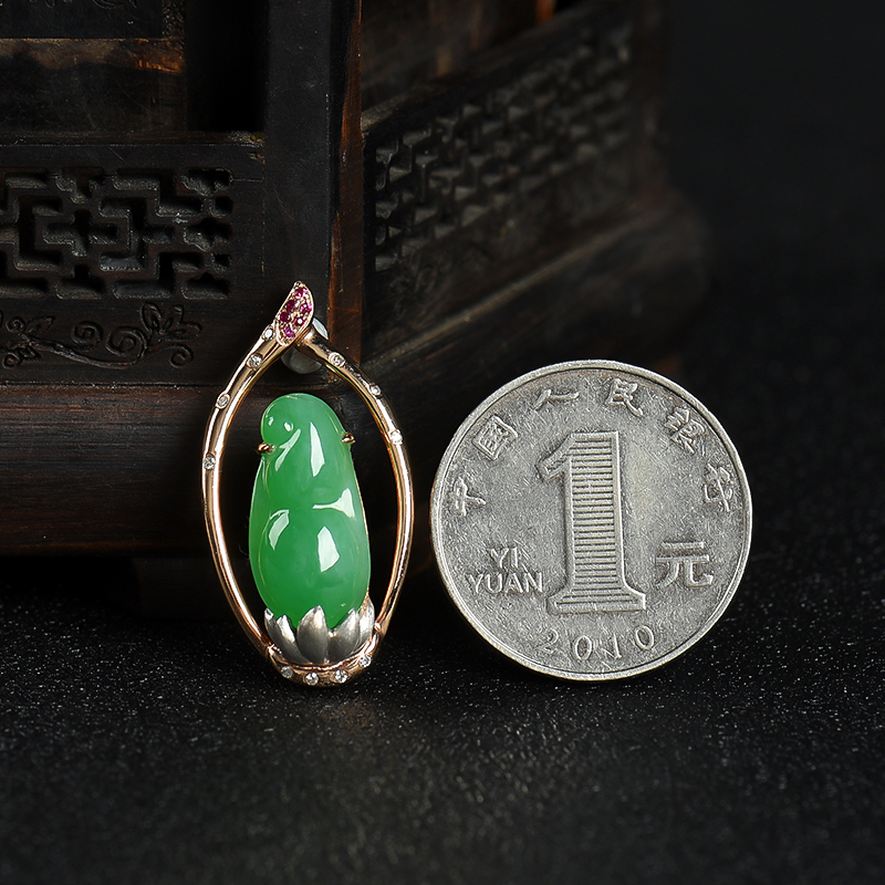缅甸天然翡翠福豆吊坠-红掌柜