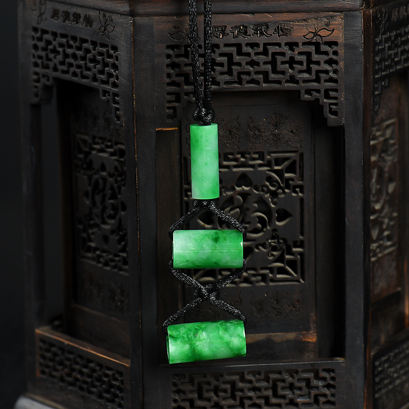 翡翠路路通吊坠-红掌柜