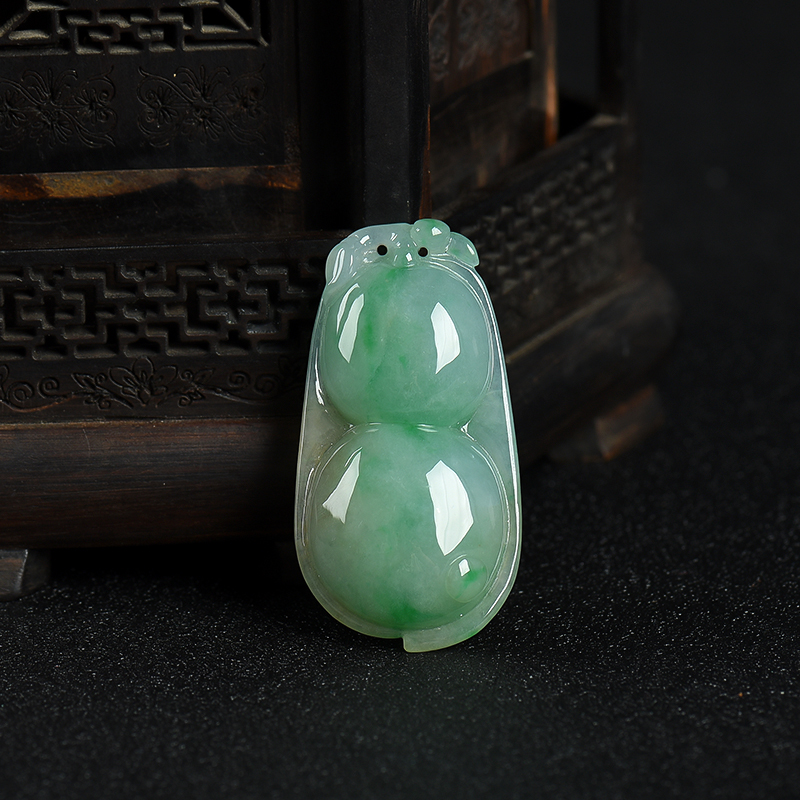 翡翠葫芦吊坠-红掌柜