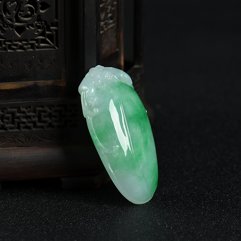 天然糯种飘翠翡翠福瓜吊坠-红掌柜