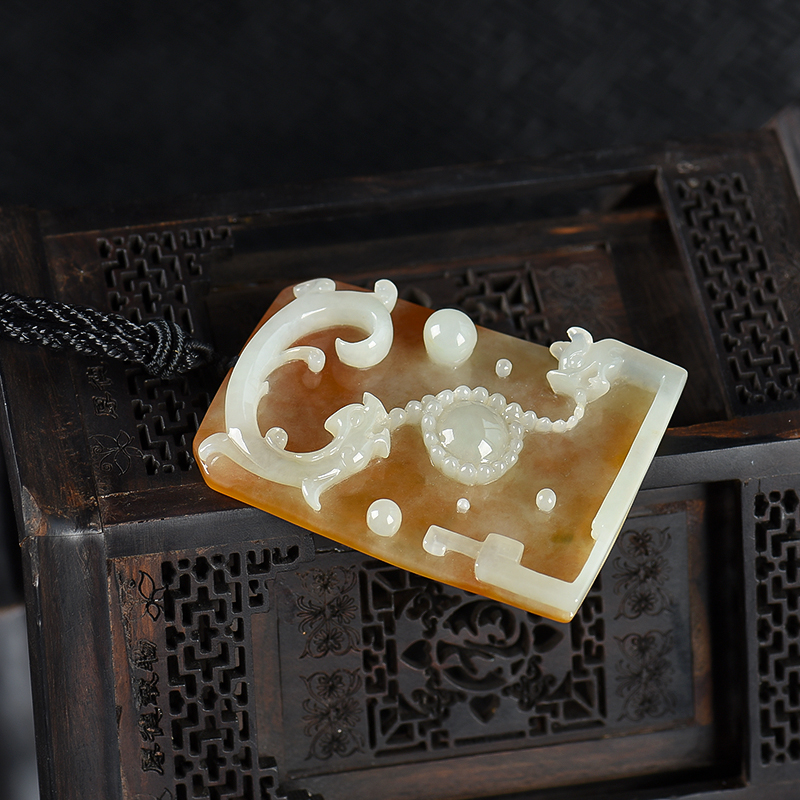 缅甸天然糯种翡翠双龙戏珠吊坠-红掌柜
