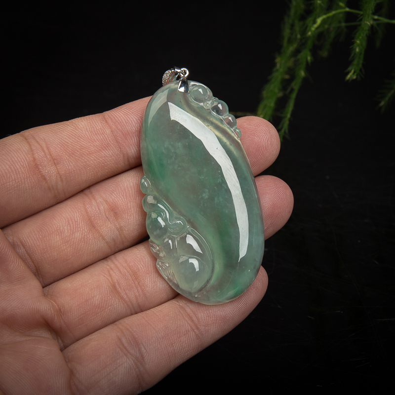 糯冰种翡翠福寿吊坠-红掌柜