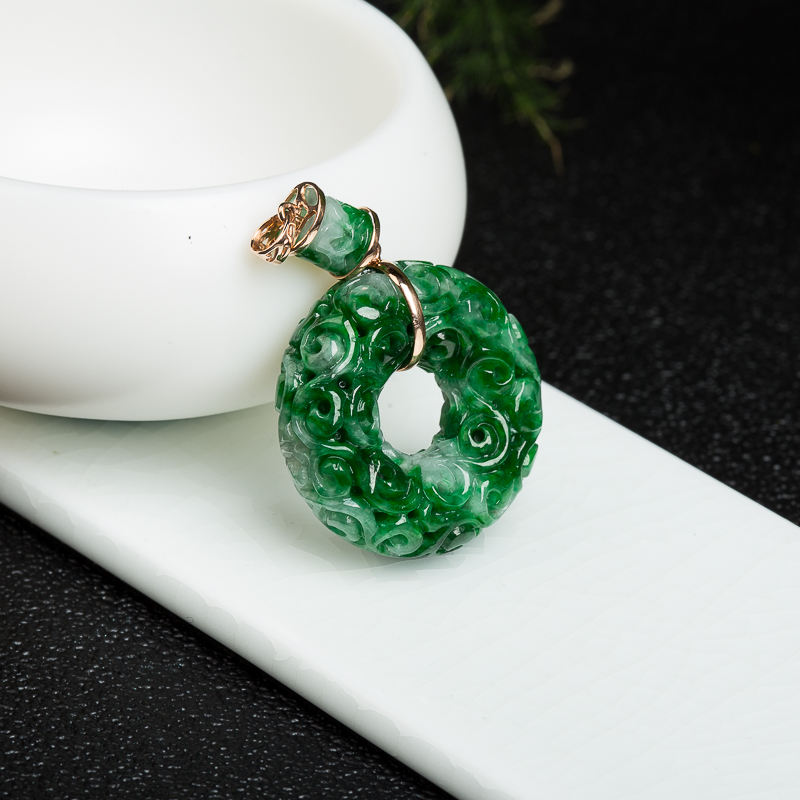 18k天然缅甸豆种飘翠翡翠吊坠-红掌柜