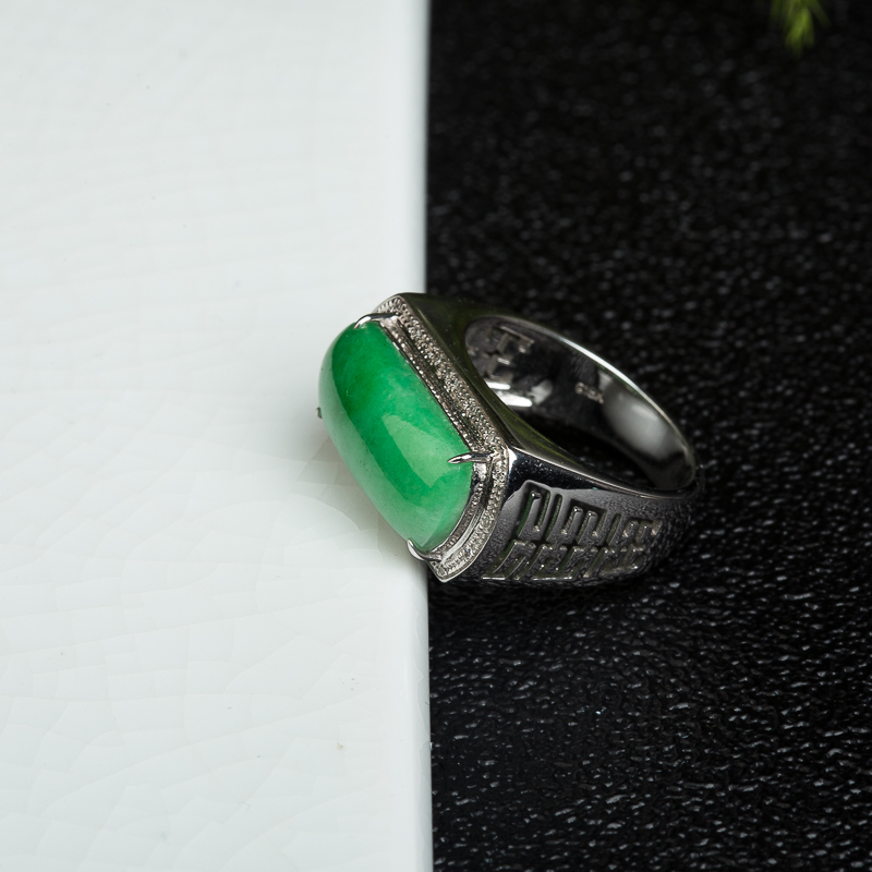 糯种豆绿翡翠戒指-红掌柜