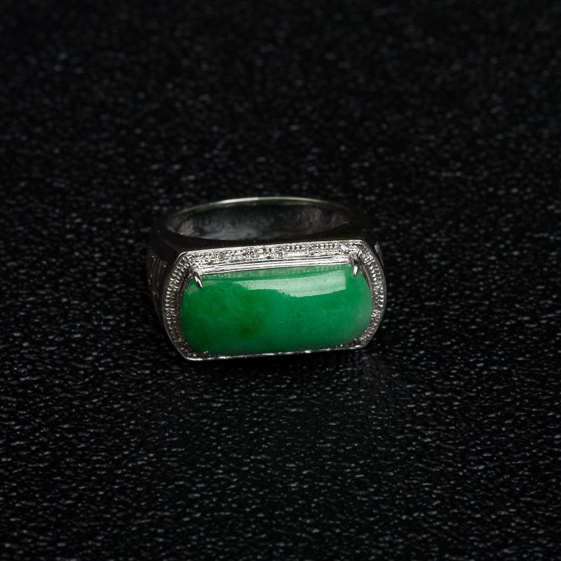 18k天然糯种豆绿翡翠戒指-红掌柜