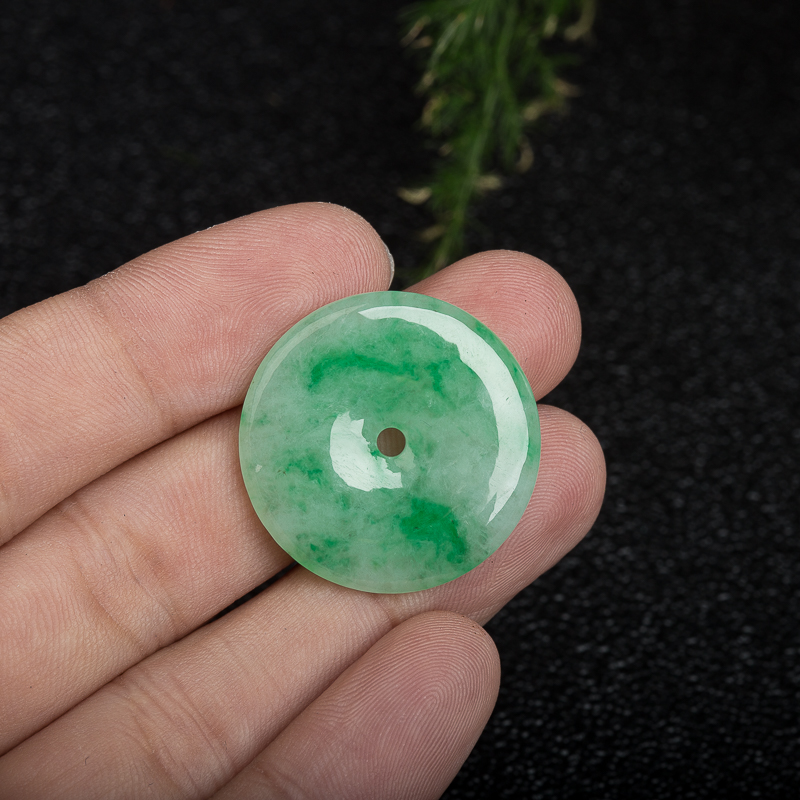 缅甸豆种豆绿翡翠平安扣吊坠-红掌柜