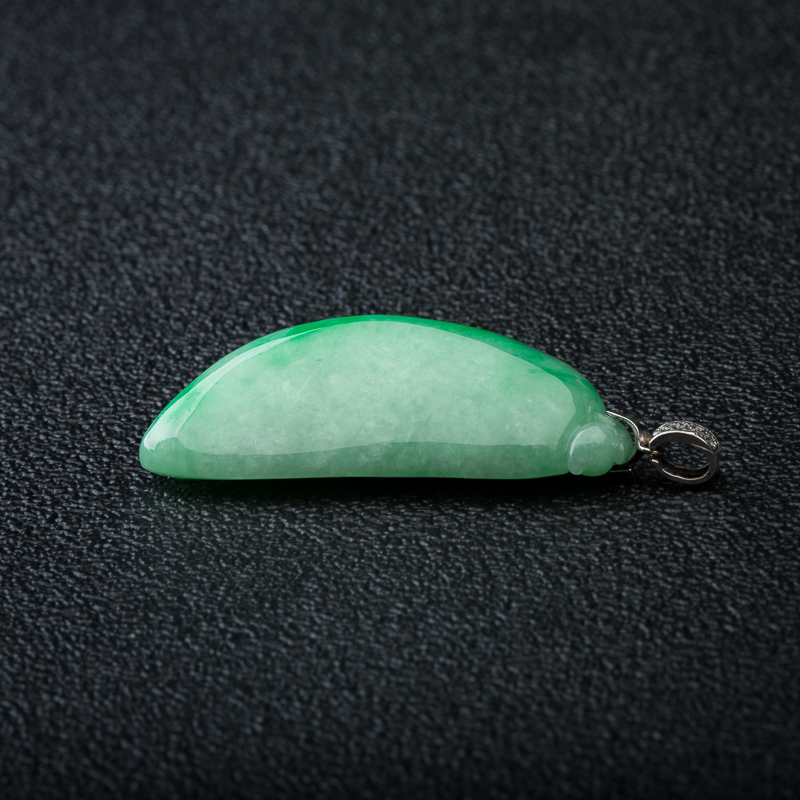 天然缅甸豆种飘翠翡翠福瓜吊坠-红掌柜