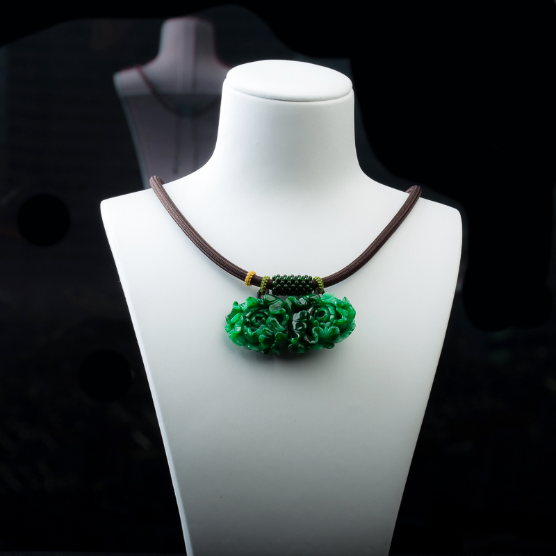 翡翠吊坠-红掌柜