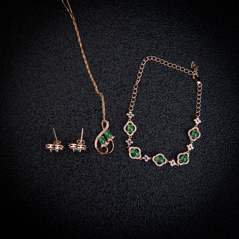 银镶糯冰种深绿翡翠心心相惜三件套-红掌柜