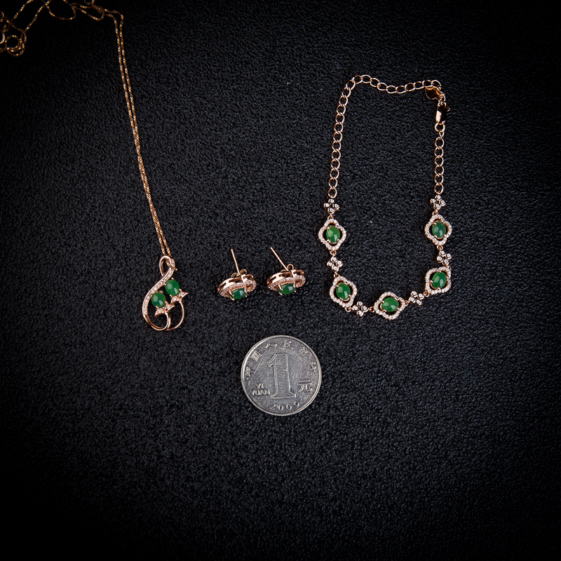 缅甸翡翠心心相惜三件套-红掌柜