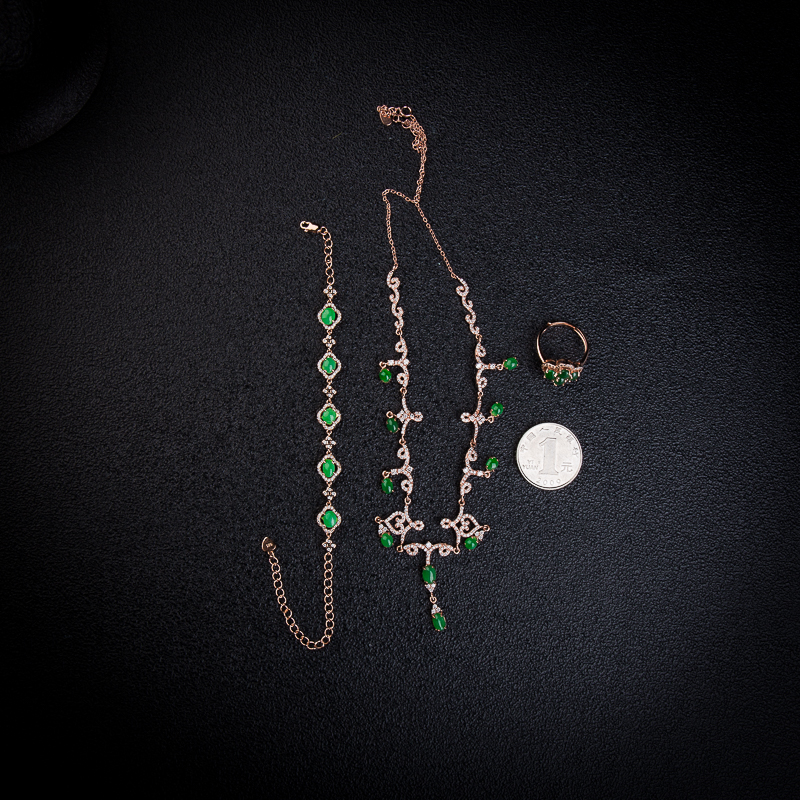 天然翡翠心心相惜三件套-红掌柜