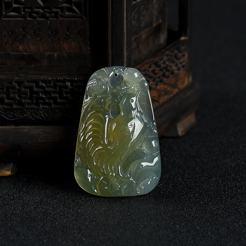 糯冰种黄翡酉鸡吊坠-红掌柜