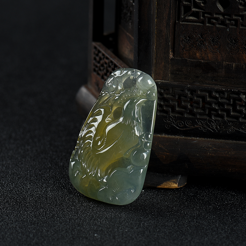 缅甸糯冰种黄翡酉鸡吊坠-红掌柜