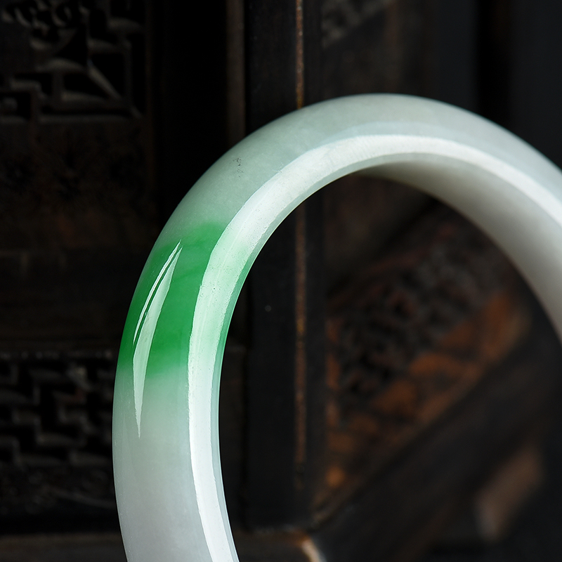 翡翠贵妃镯-红掌柜