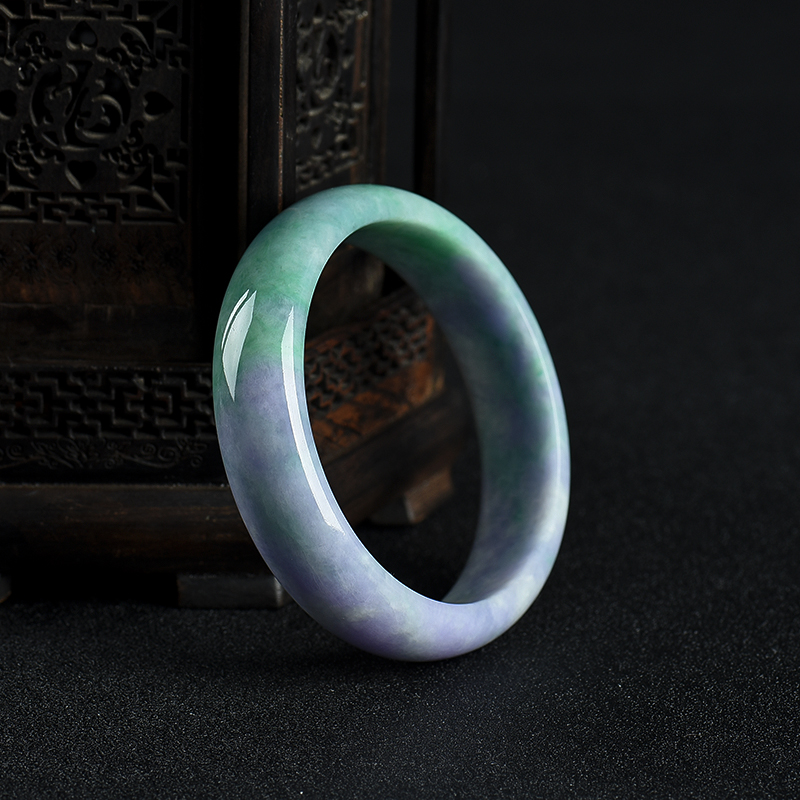 豆种春带彩翡翠手镯-红掌柜