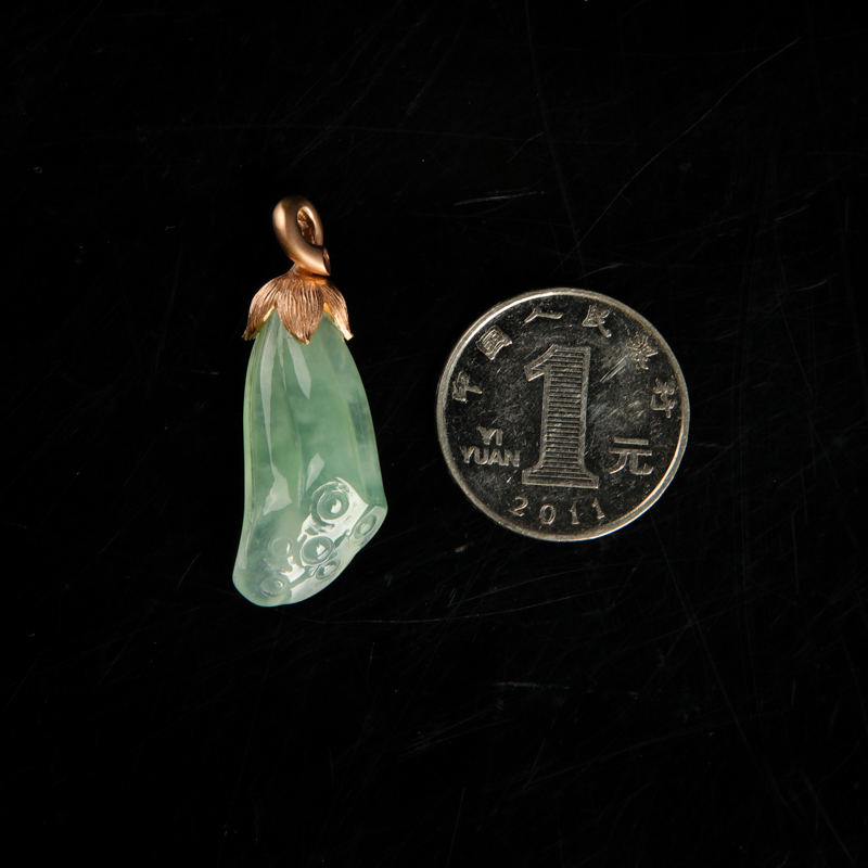 缅甸天然翡翠莲蓬吊坠-红掌柜