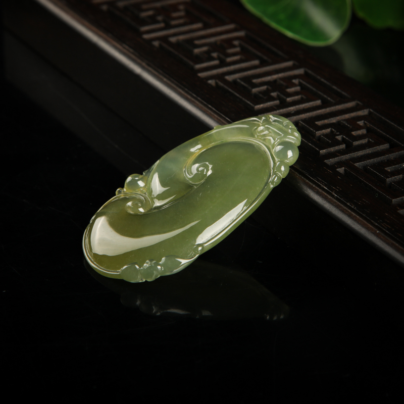 缅甸糯冰种黄翡如意吊坠-红掌柜