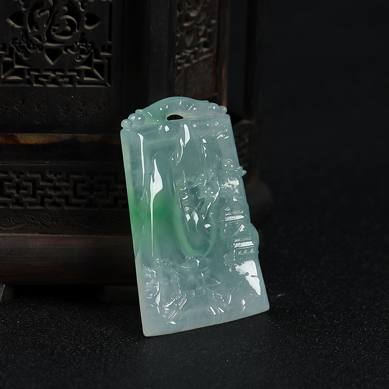 天然冰种飘翠翡翠山水牌吊坠-红掌柜