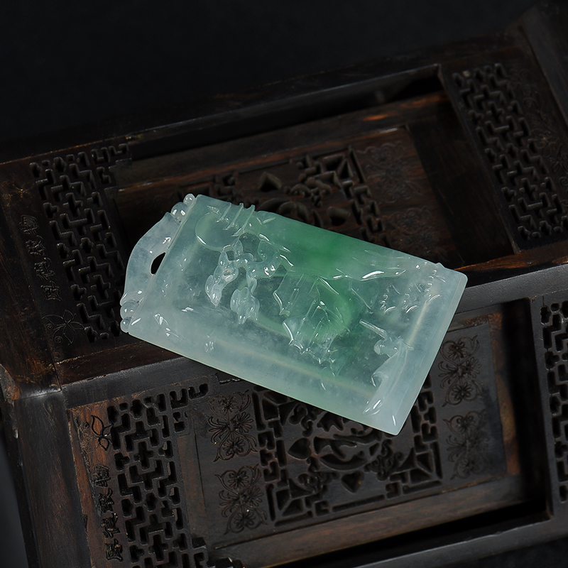 缅甸天然冰种翡翠山水牌吊坠-红掌柜