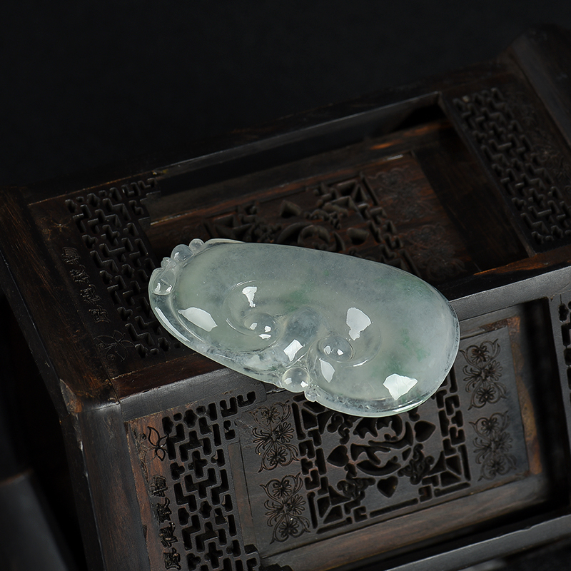 缅甸天然糯冰种翡翠如意吊坠-红掌柜