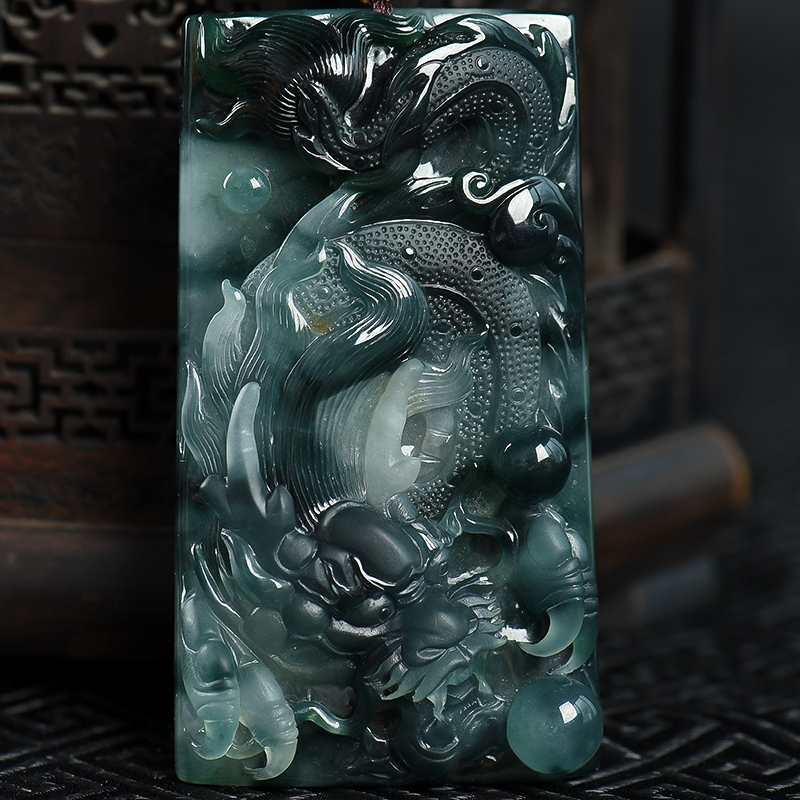 缅甸翡翠龙牌吊坠-红掌柜