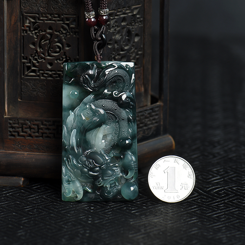 缅甸天然翡翠龙牌吊坠-红掌柜