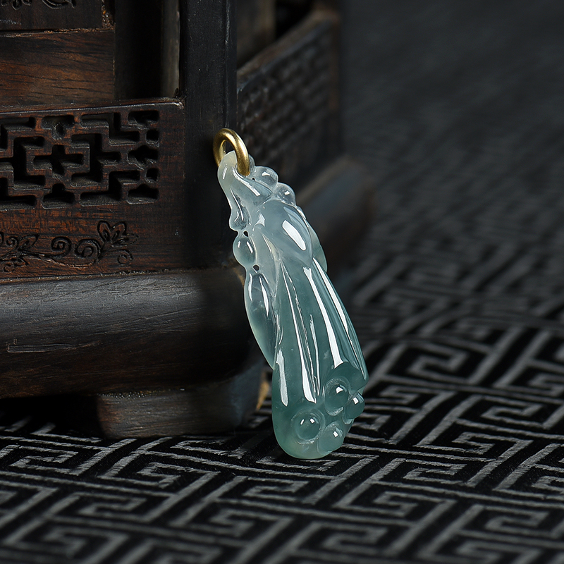 糯冰种蓝绿翡翠莲蓬吊坠-红掌柜