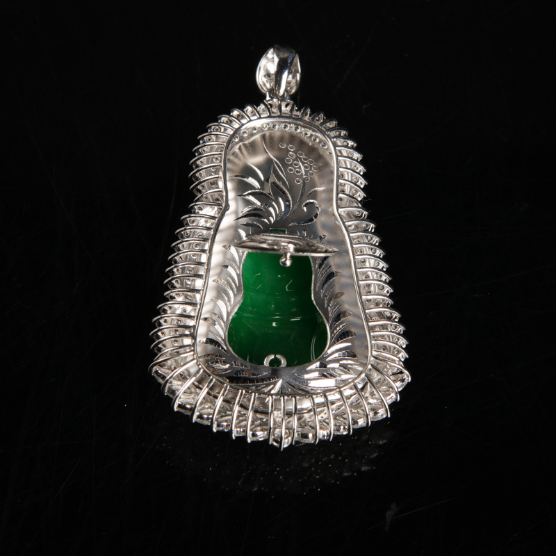 翠绿翡翠观音吊坠-红掌柜