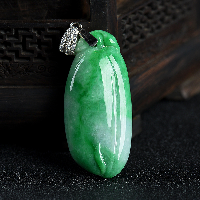 飘翠翡翠福瓜吊坠-红掌柜