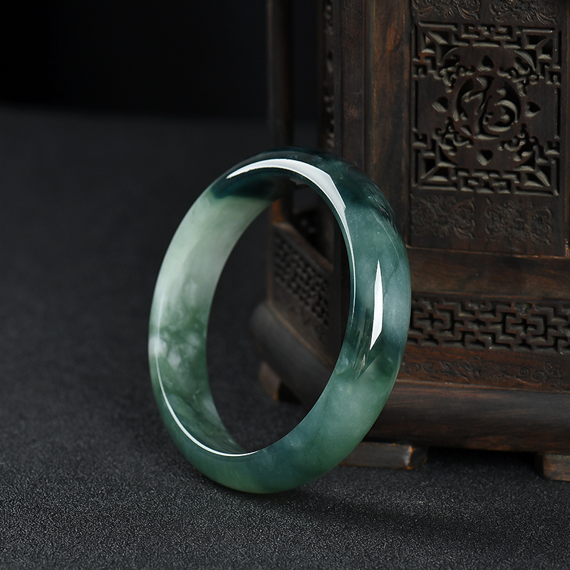 飘花翡翠手镯-红掌柜