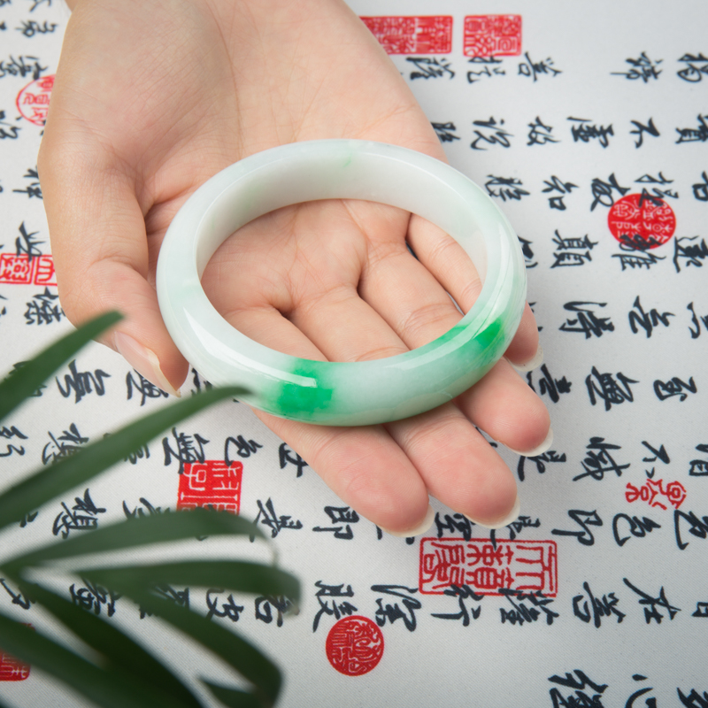 56.5mm天然糯种飘翠翡翠手镯-红掌柜