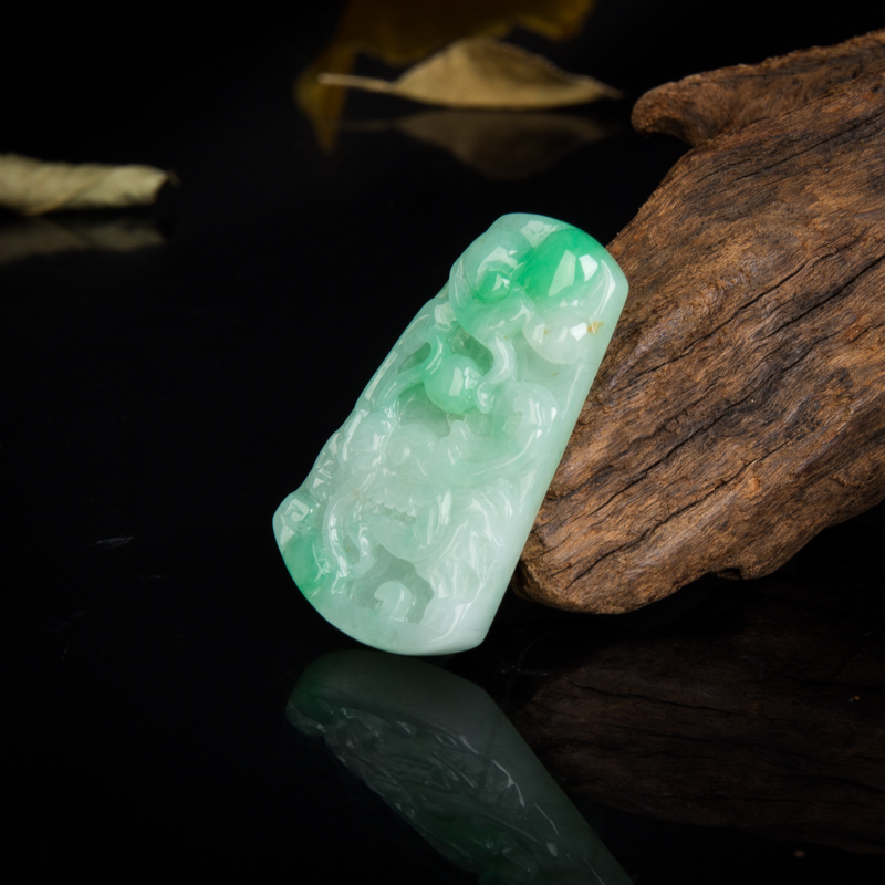 缅甸翡翠龙头吊坠-红掌柜