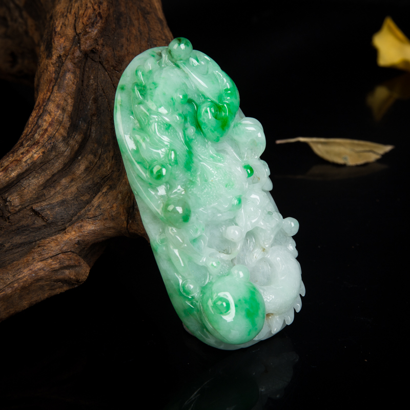 天然缅甸翡翠辰龙吊坠-红掌柜