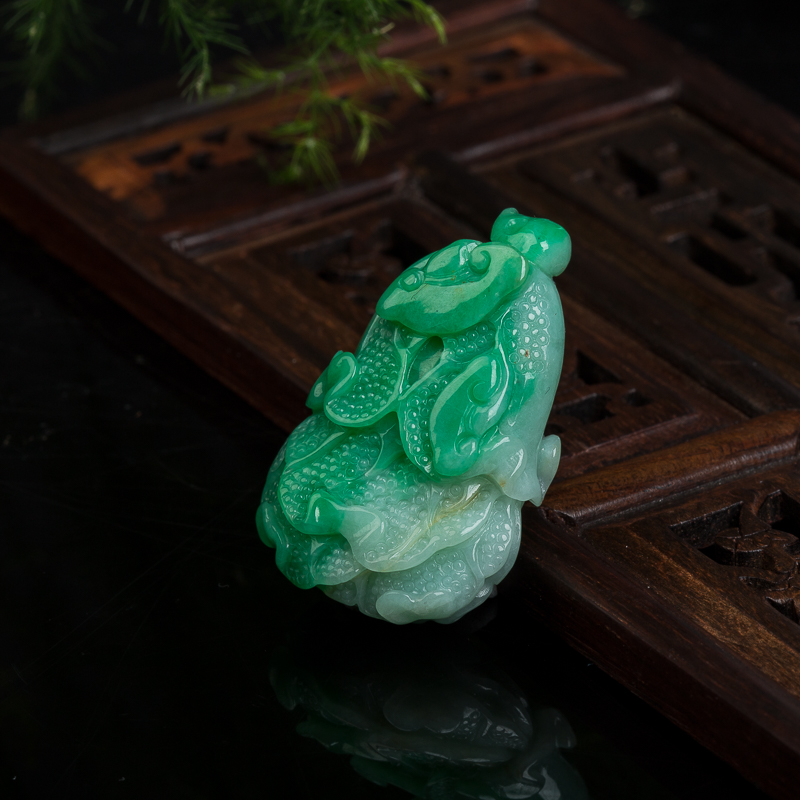 缅甸糯种翠绿翡翠百财吊坠-红掌柜