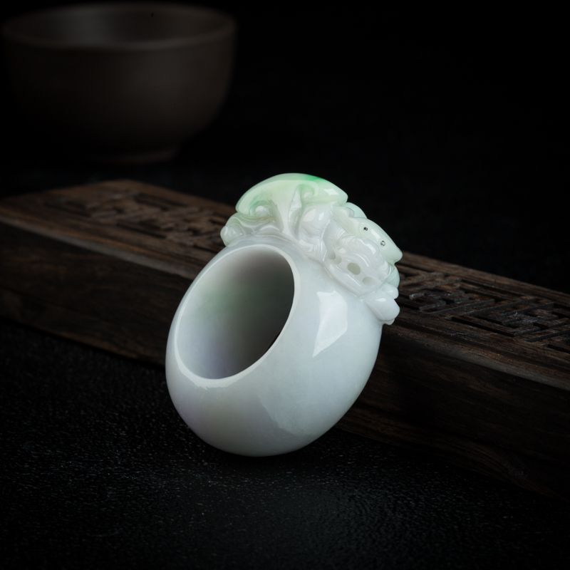 缅甸糯种飘翠翡翠貔貅扳指-红掌柜