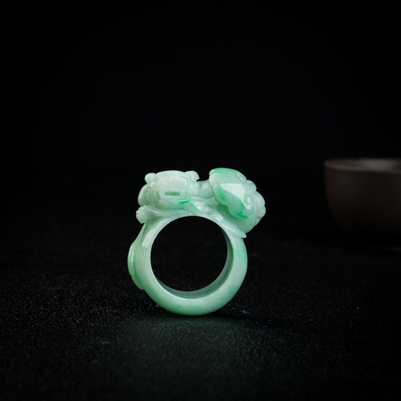 缅甸天然糯种飘翠翡翠貔貅扳指-红掌柜