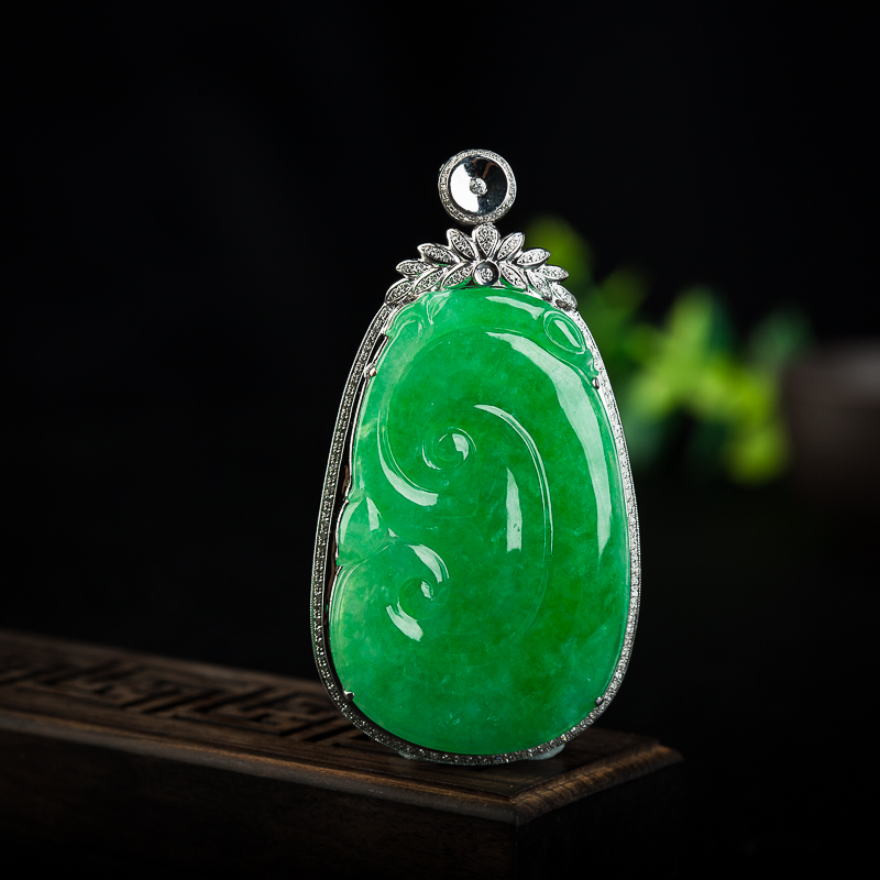 18k糯冰种阳绿翡翠如意吊坠-红掌柜