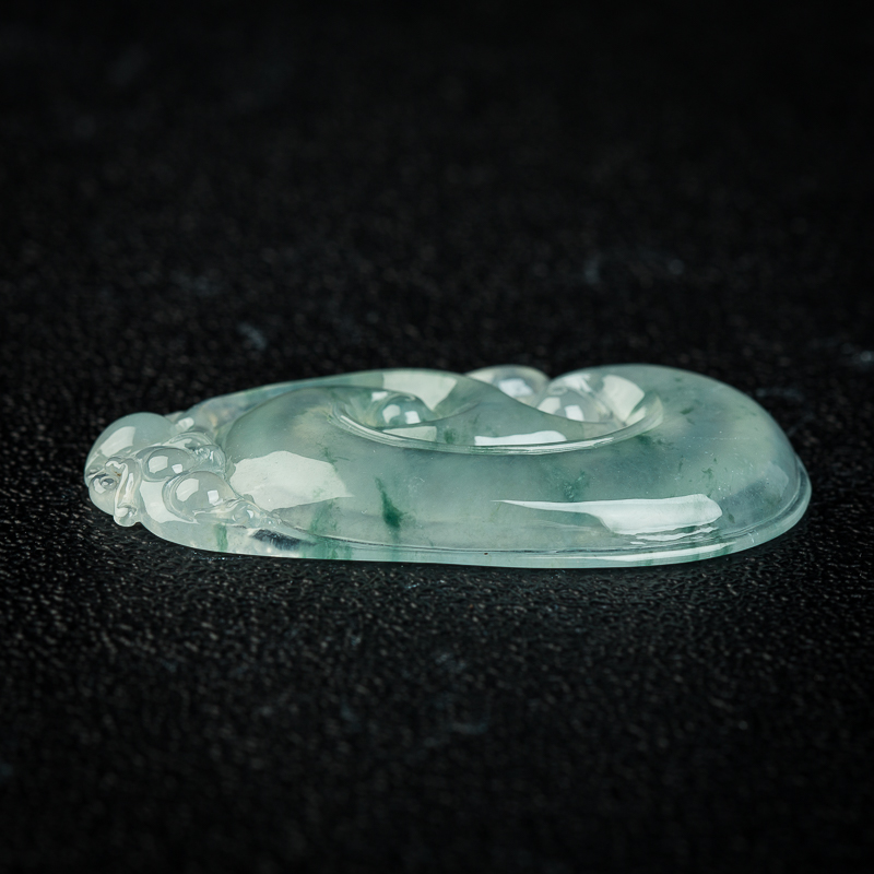 高冰种飘花翡翠吊坠-红掌柜