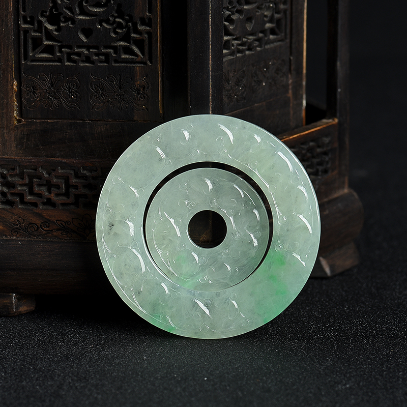 豆种飘翠翡翠扭转乾坤吊坠-红掌柜