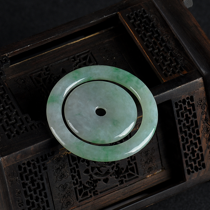 豆种飘翠翡翠平安扣吊坠-红掌柜