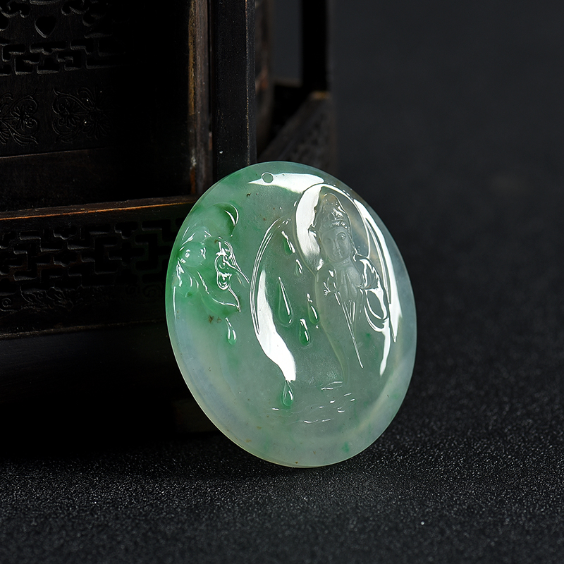 飘翠翡翠观音吊坠-红掌柜