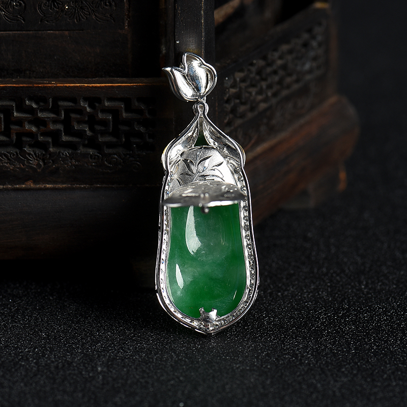 天然糯种翠绿翡翠福瓜吊坠-红掌柜