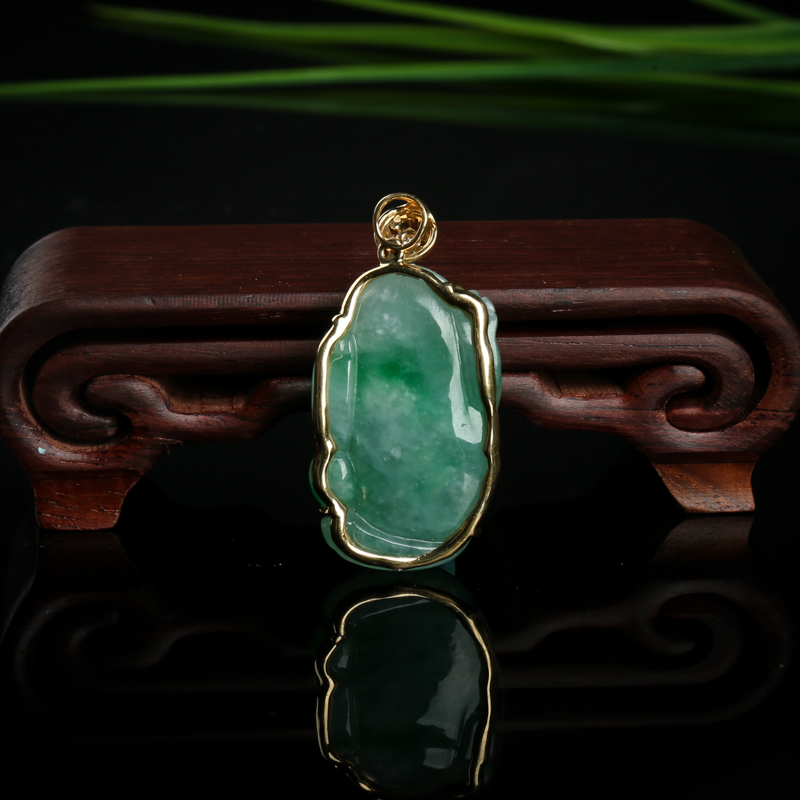 糯种翡翠貔貅吊坠-红掌柜