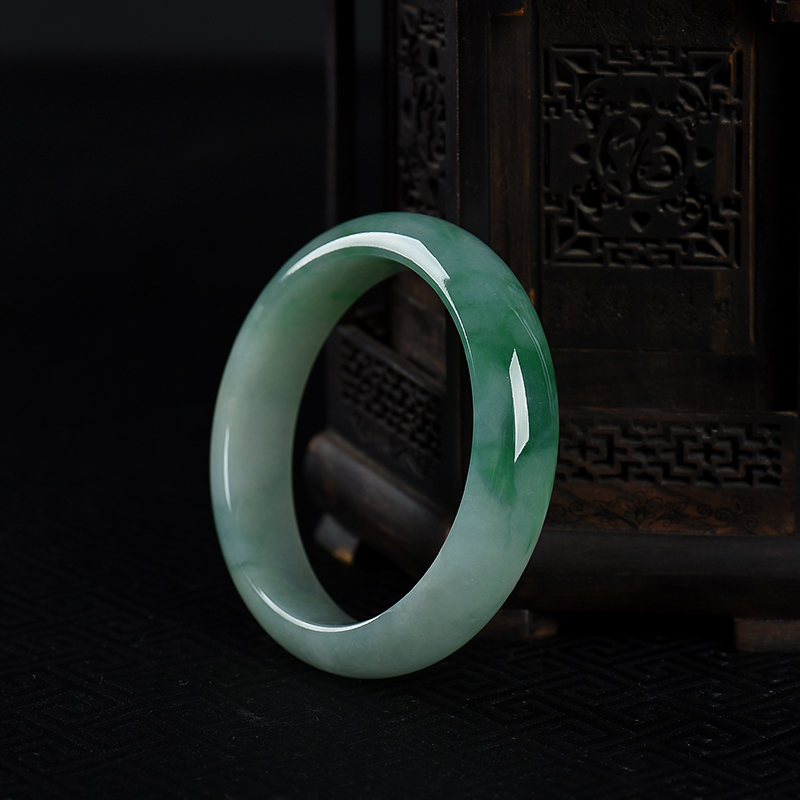 缅甸糯种飘翠翡翠手镯-红掌柜