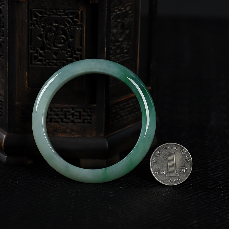 翡翠手镯-红掌柜