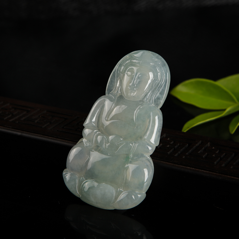 糯冰种翡翠观音吊坠-红掌柜