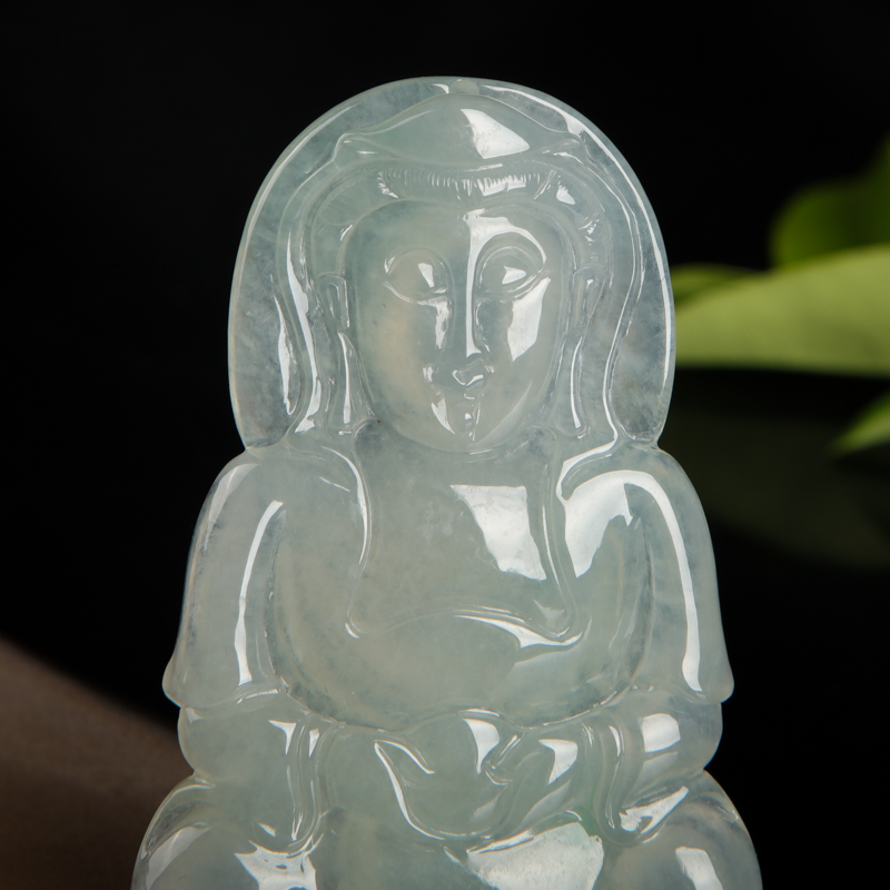 天然糯冰种浅绿翡翠观音吊坠-红掌柜