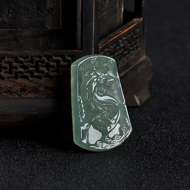 天然糯冰种深绿翡翠辰龙吊坠-红掌柜